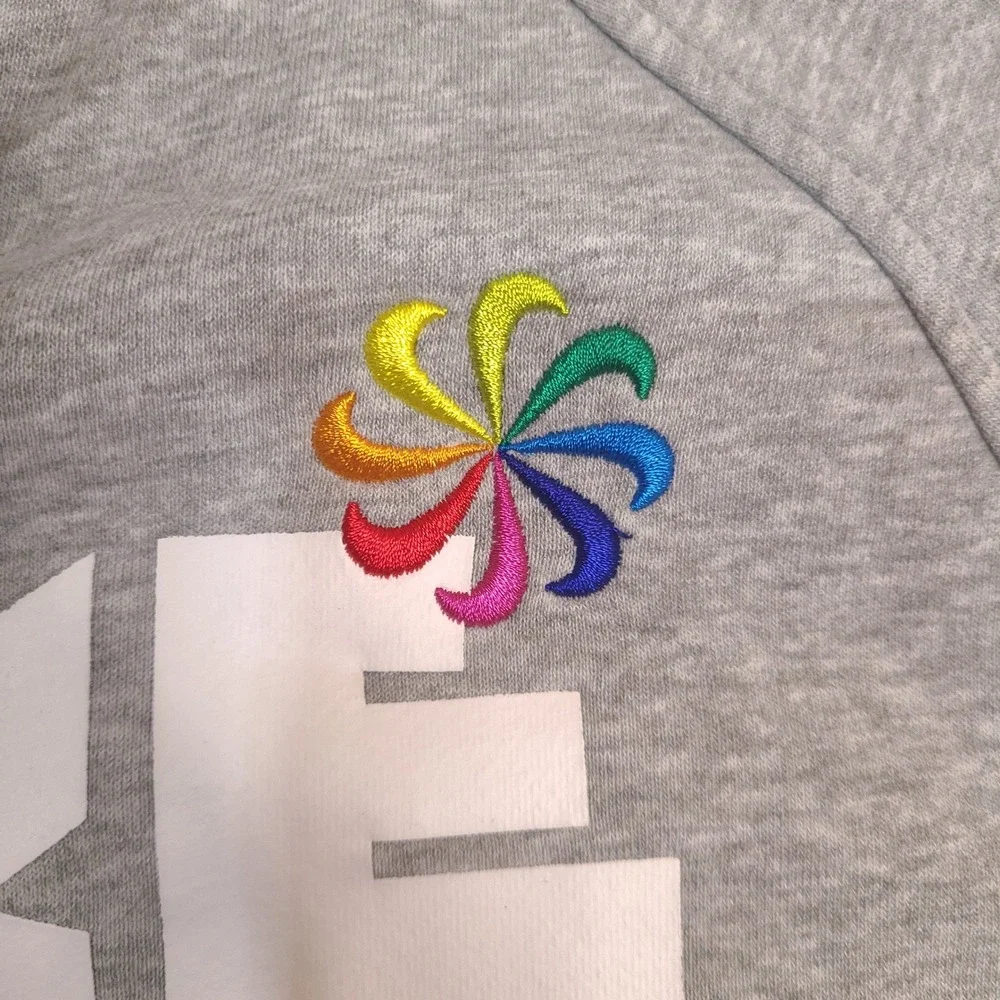 Nike Sweatshirt Jacket‎ Womens Large Gray Pinwheel Colorful Snap Button